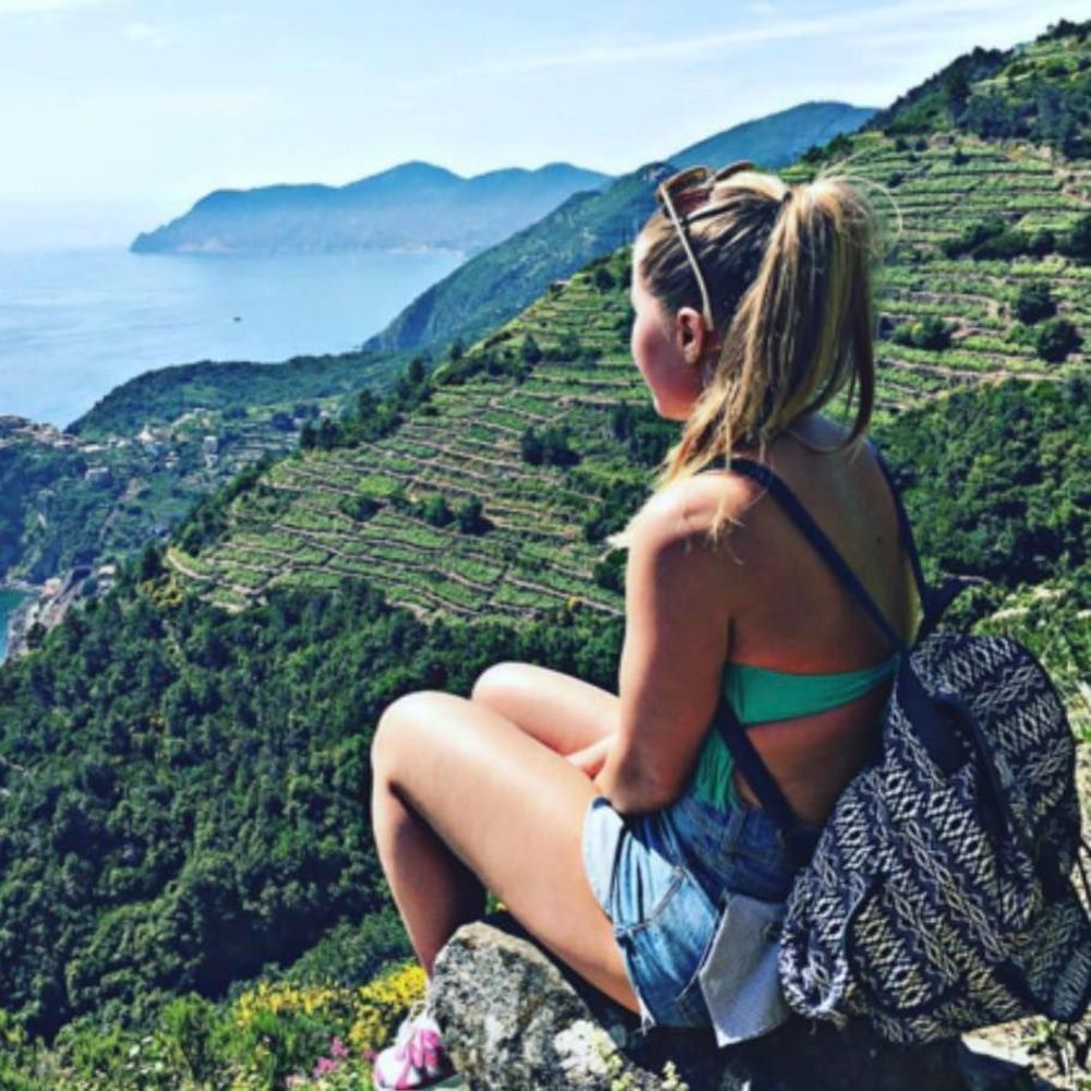 Meet your Posher, Ali